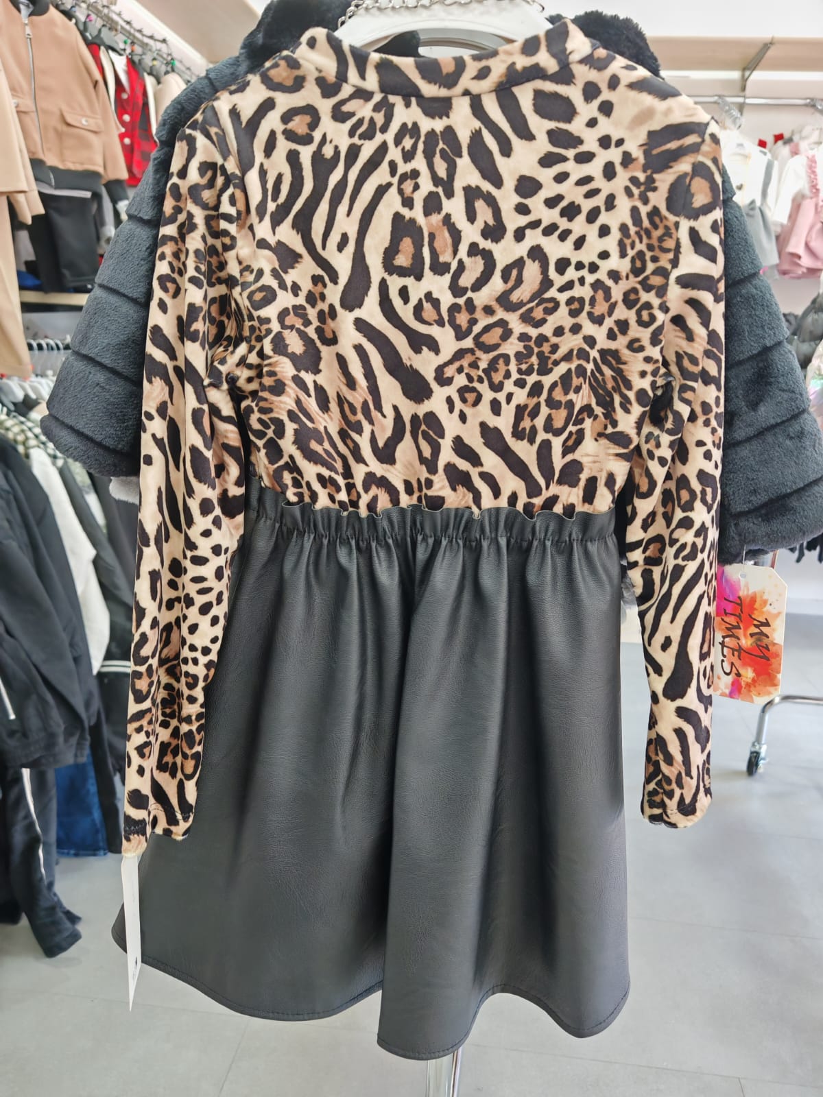 COMPLETO LEOPARDATO + ACCESSORIO