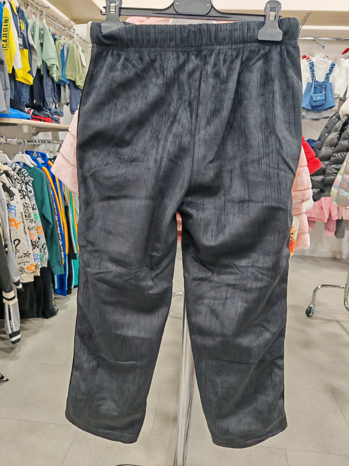 COMPLETO NERO NEW TREND