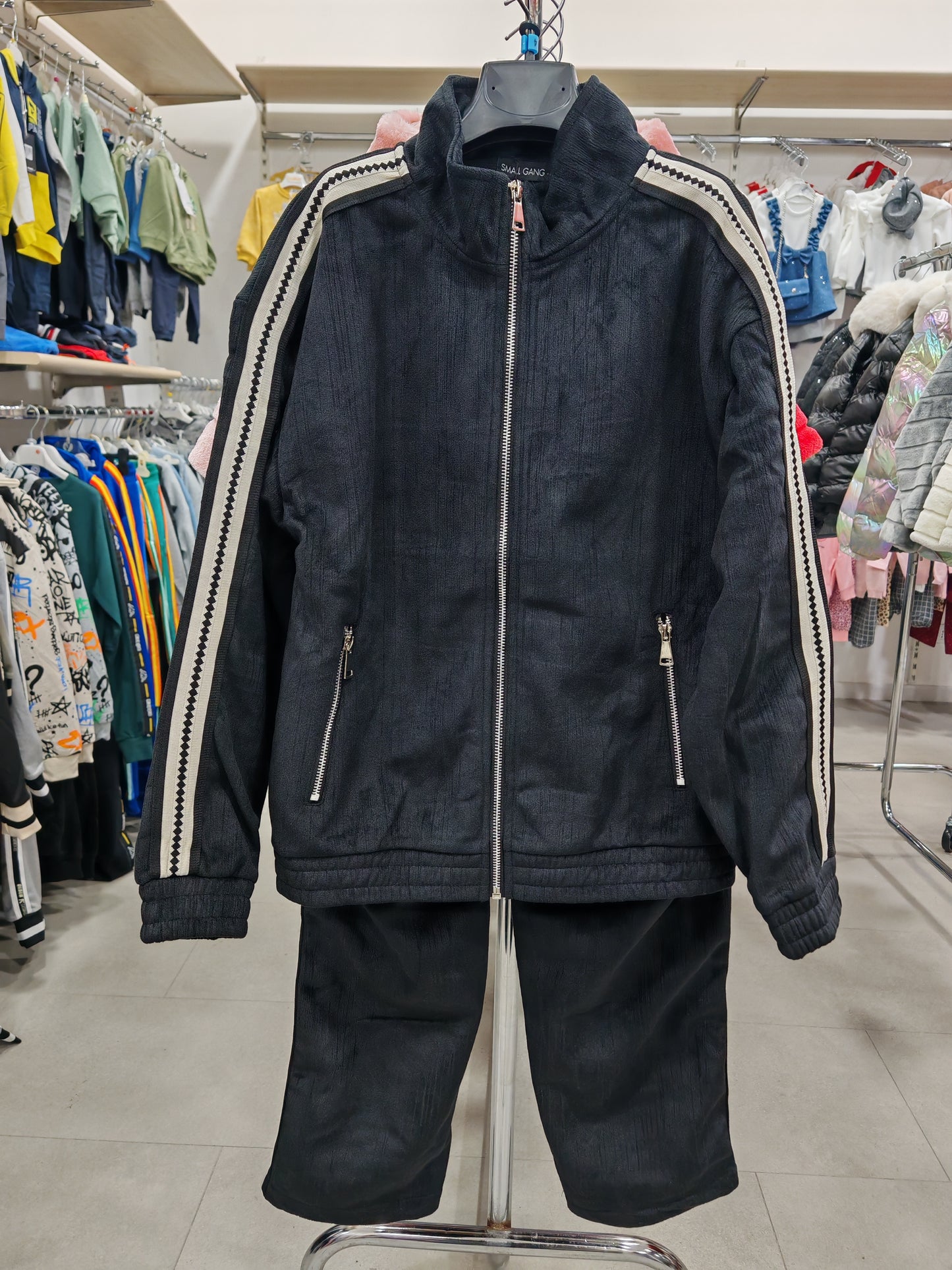 COMPLETO NERO NEW TREND