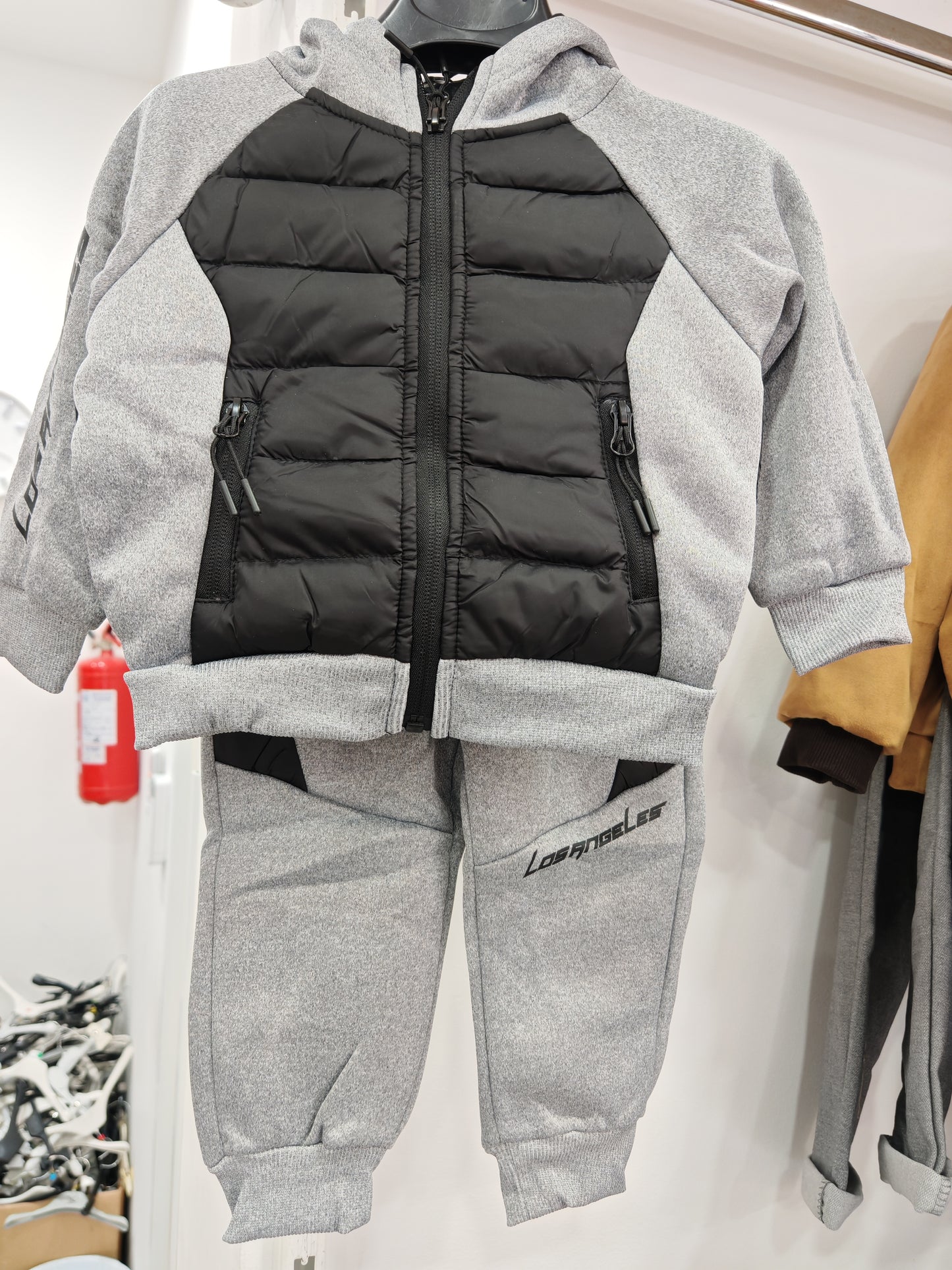 TUTA  ZIP CON CAPPUCCIO 3 PEZZI NINJA JUST ME