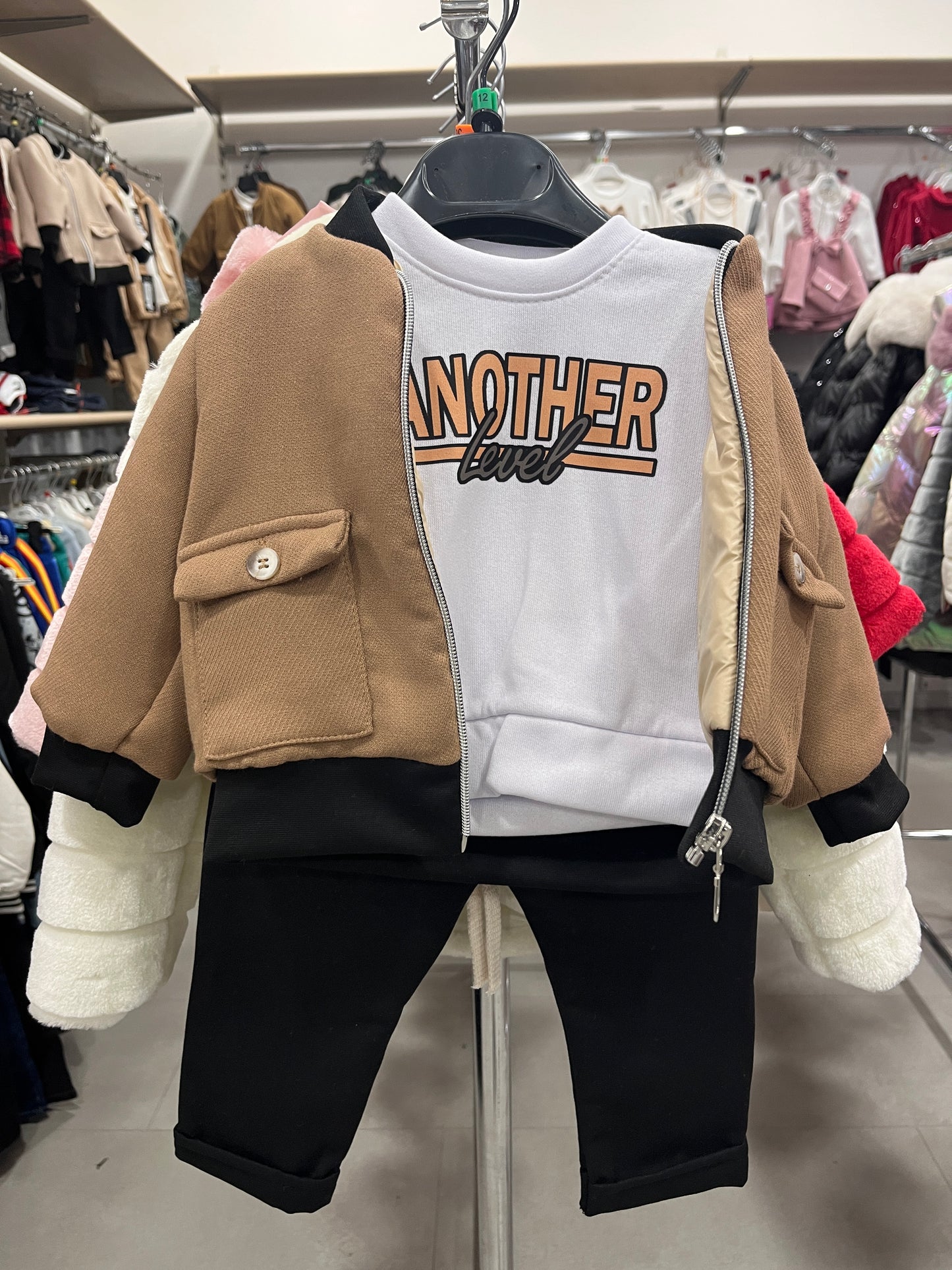 COMPLETO ANOTHER LEVEL