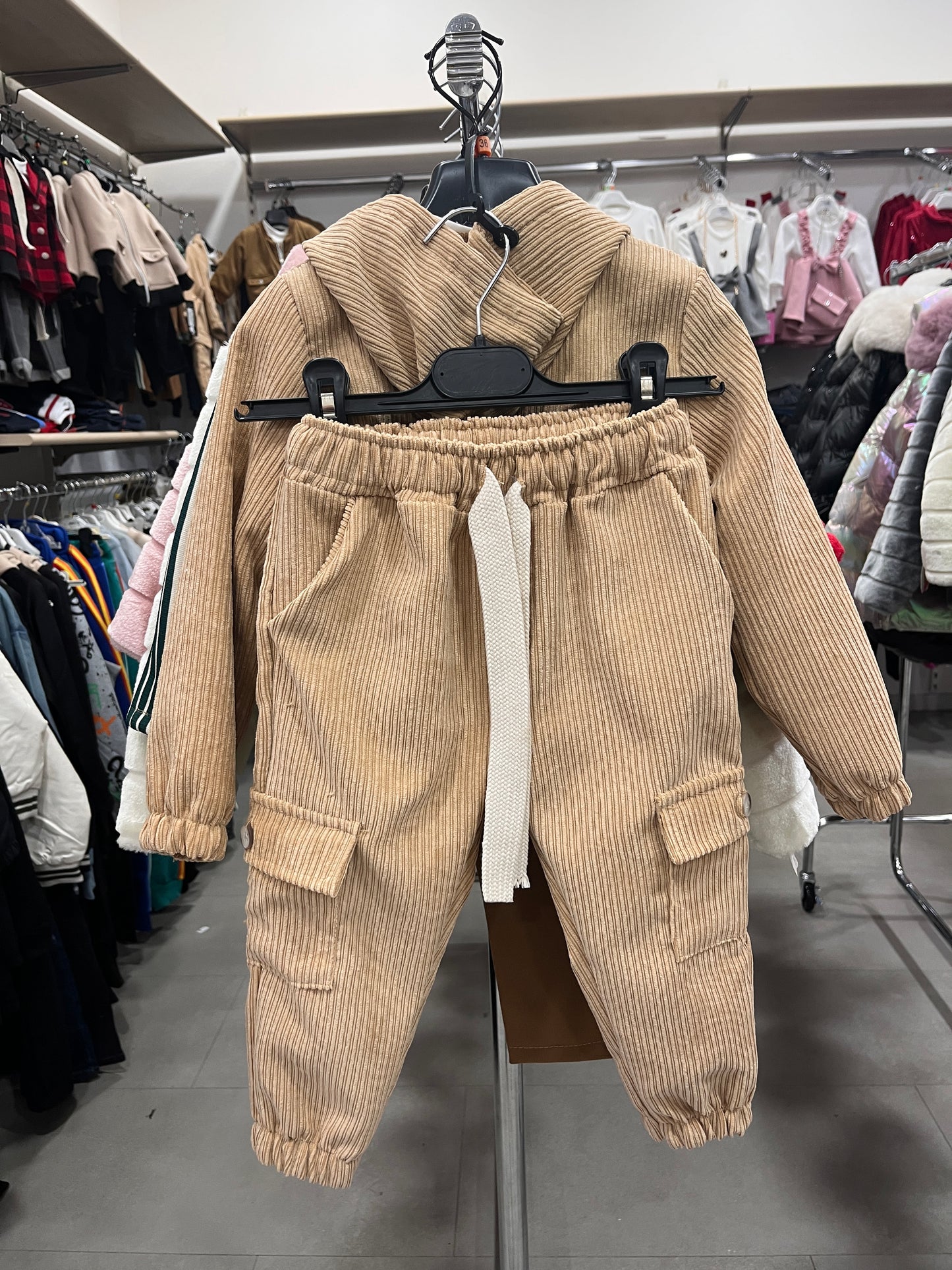 COMPLETO CARGO STREET