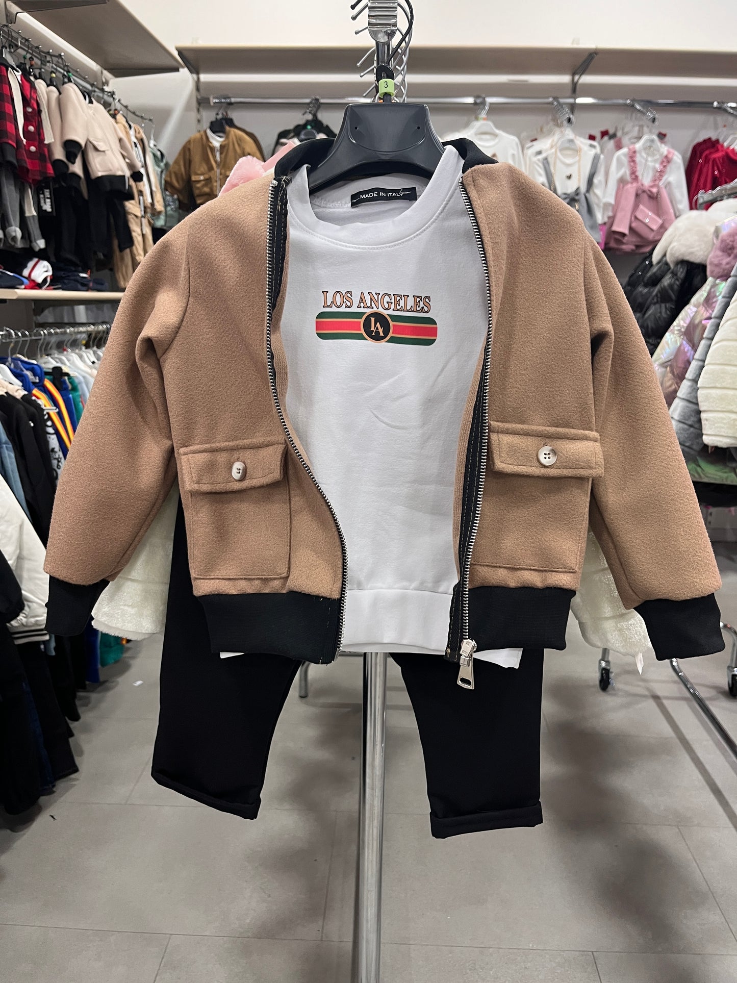 COMPLETO LOS ANGELES