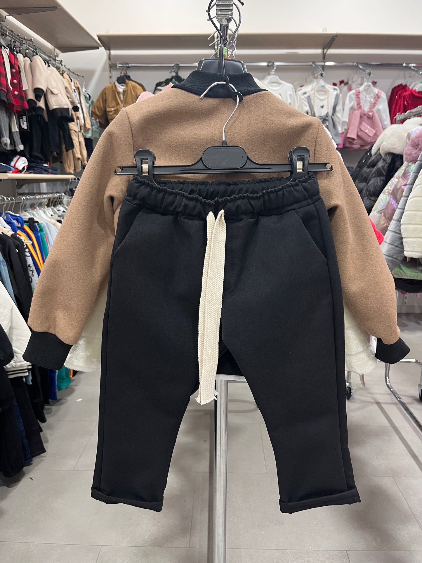 COMPLETO LOS ANGELES