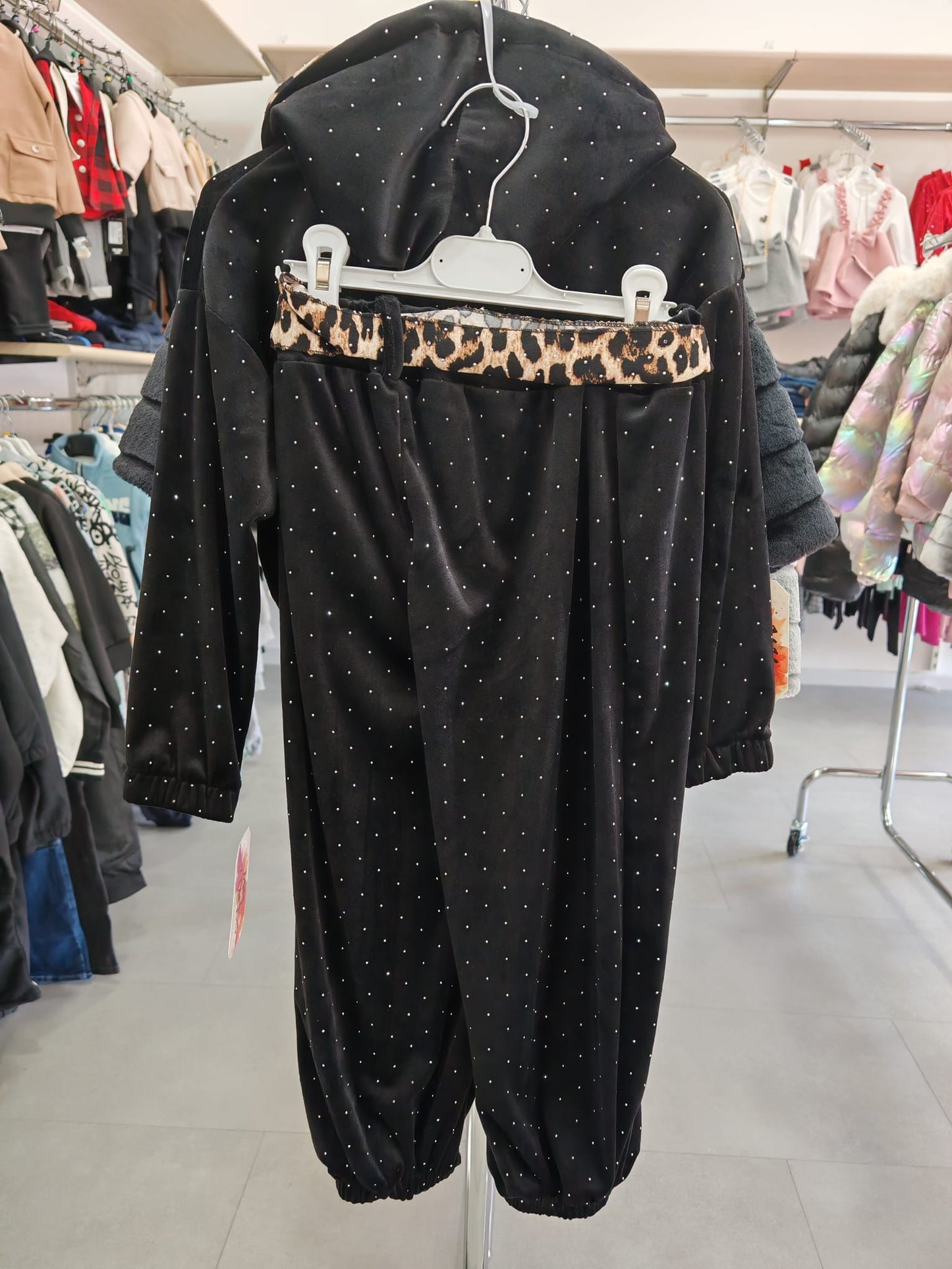 COMPLETO LEOPARD STRASS