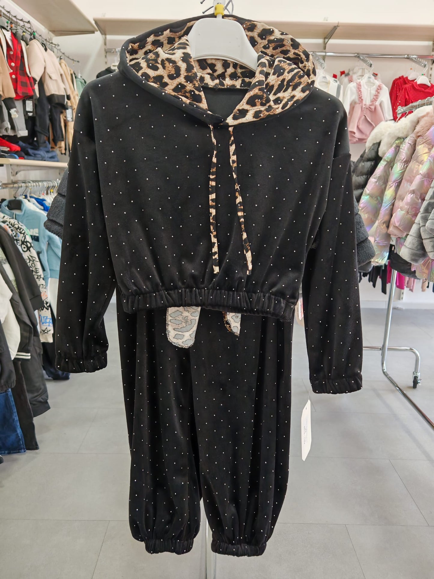 COMPLETO LEOPARD STRASS