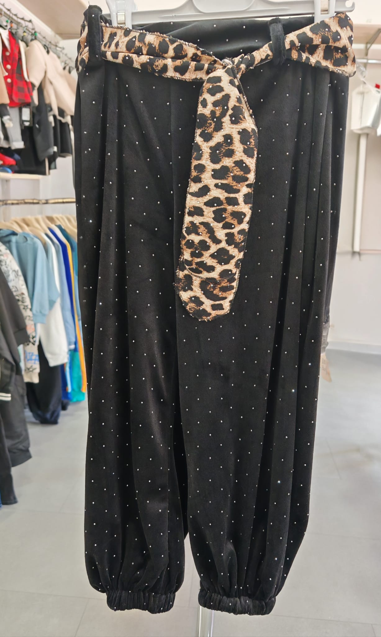 COMPLETO LEOPARD STRASS